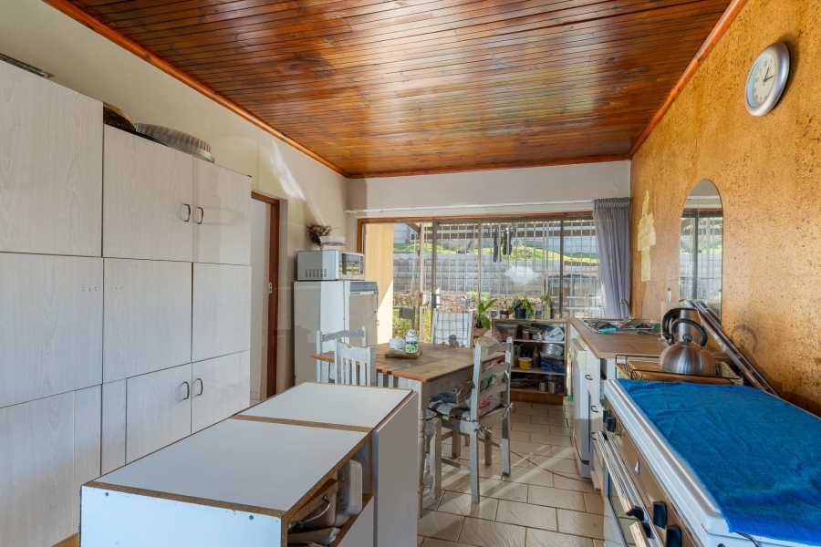 5 Bedroom Property for Sale in Denneoord Western Cape